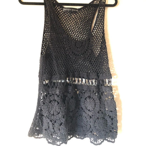 Vintage Black crochet tank top boho style unique woven knit tank sleeveless top - Picture 2 of 8